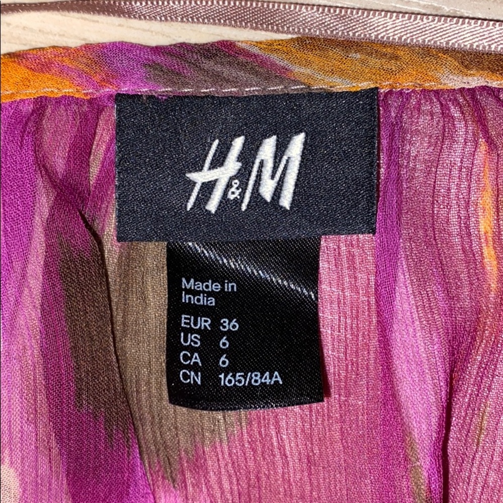 H&M Top - Picture 9 of 10